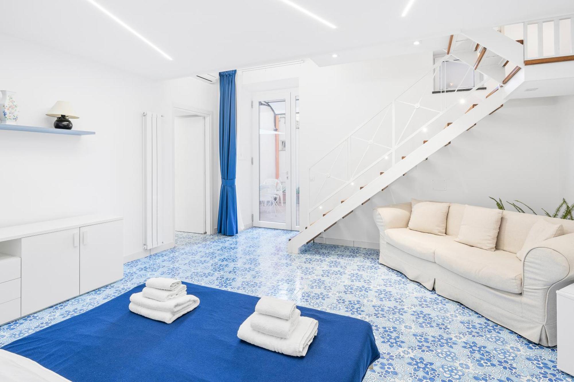 Luxe Minimal Duplex, Amalfi Coast - Airhome Vico Equense Exterior photo