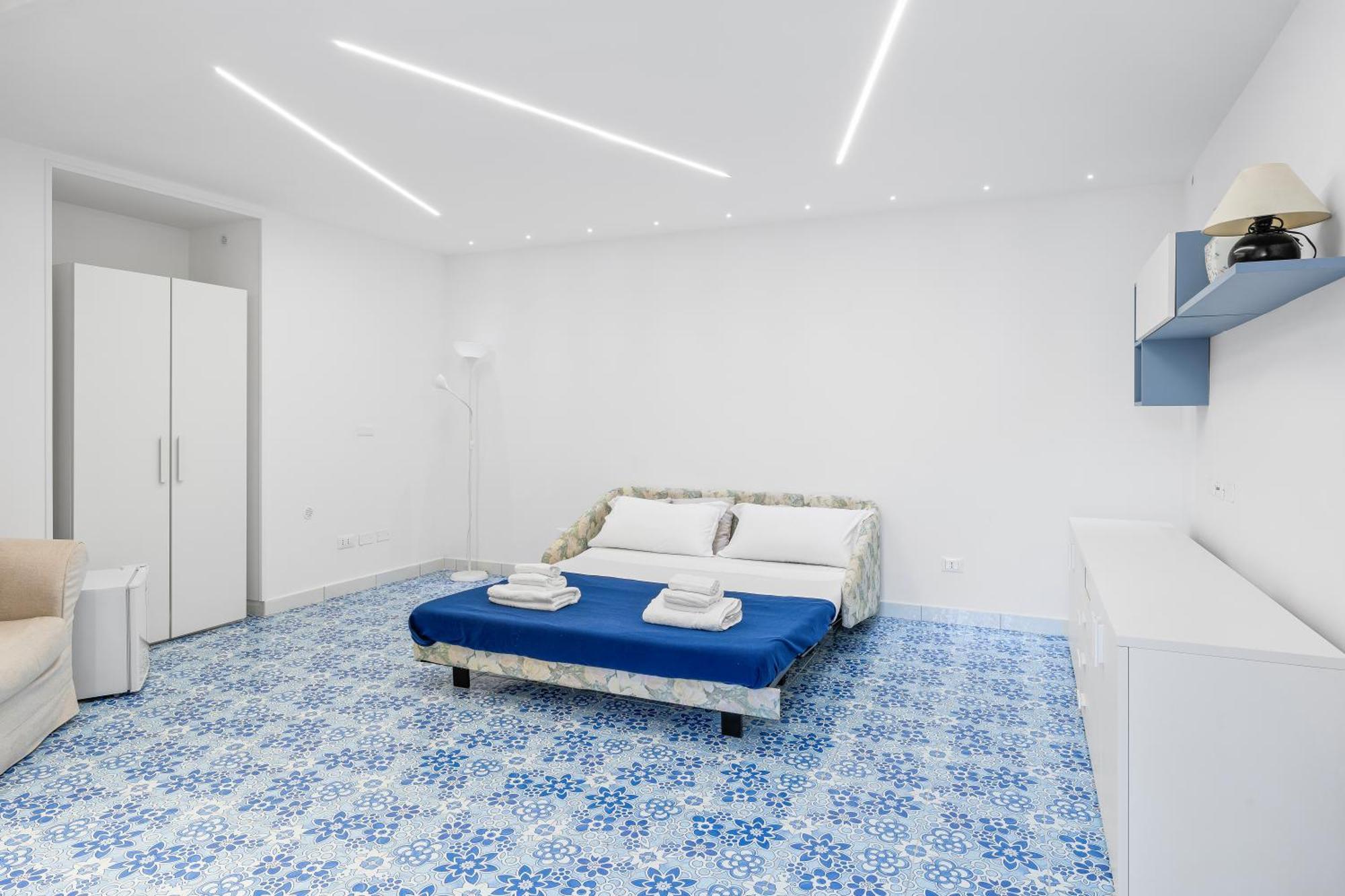 Luxe Minimal Duplex, Amalfi Coast - Airhome Vico Equense Exterior photo