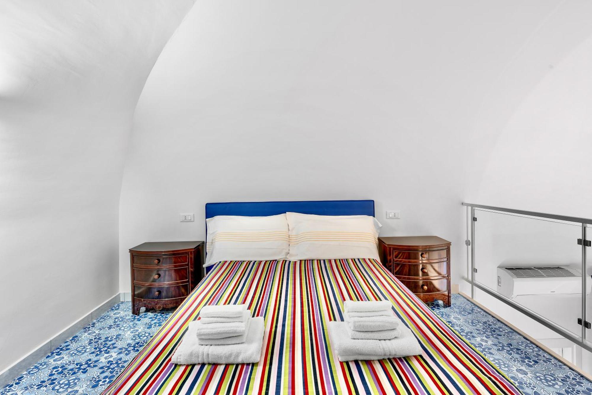 Luxe Minimal Duplex, Amalfi Coast - Airhome Vico Equense Exterior photo